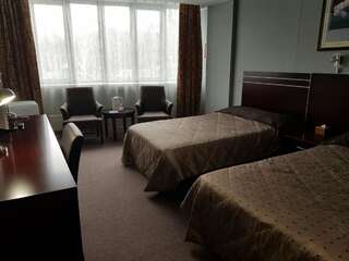 Гостиница Гагарин Южно-Сахалинск Стандартный двухместный номер с 2 отдельными кроватями-3
